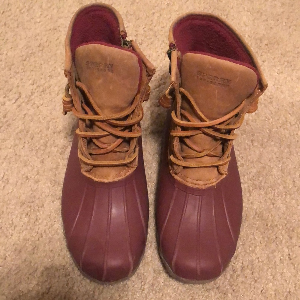Sperry duck boats size 6